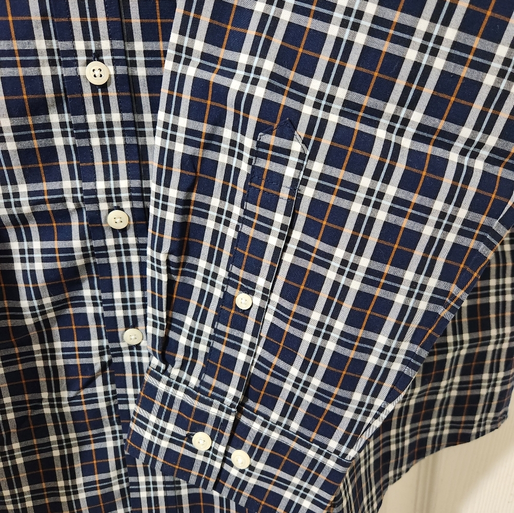 Shirt - Picture 4 of 6